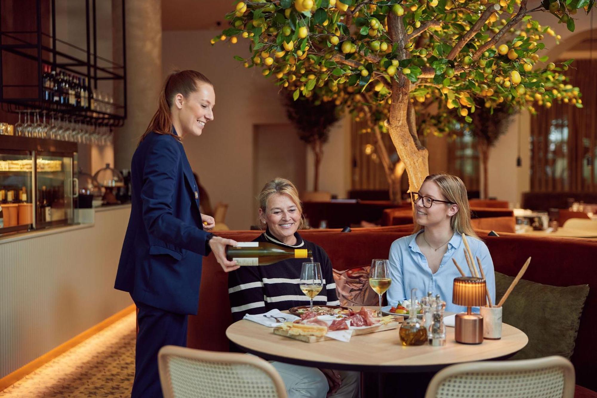 Van Der Valk Hotel Gent Экстерьер фото